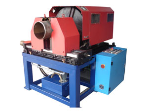 Machine de chanfreinage axial de tuyaux de type fixe