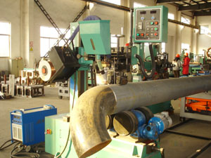 Machine de soudage automatique pour préfabrication de tuyauterie (SAW) 