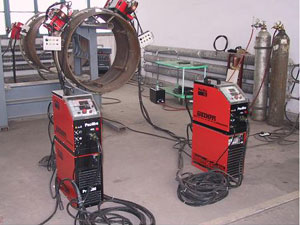 Machine de soudage automatique de tuyaux multi positions (FCAW/GMAW) 